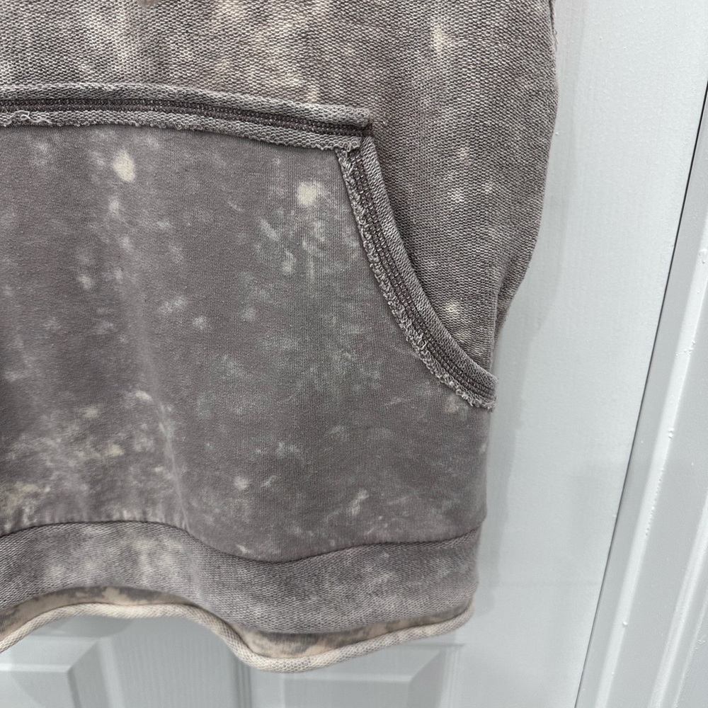 Free People: Low Valley Hoodie - Picture 4 of 8